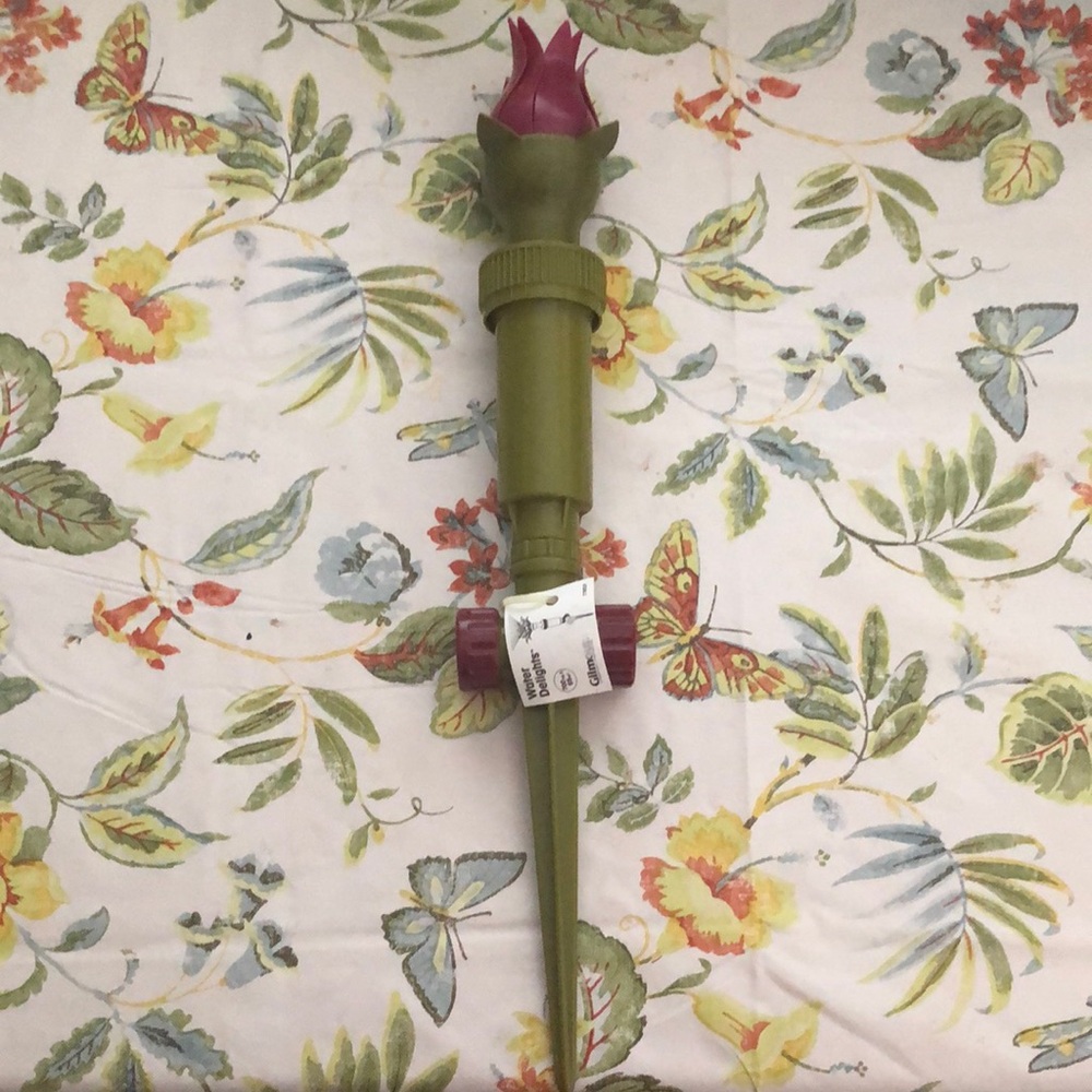🛍️ Flower Water Sprinkler 700 sq ft